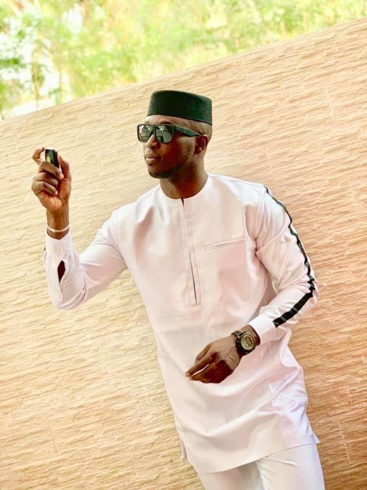Tenue africaine moderne