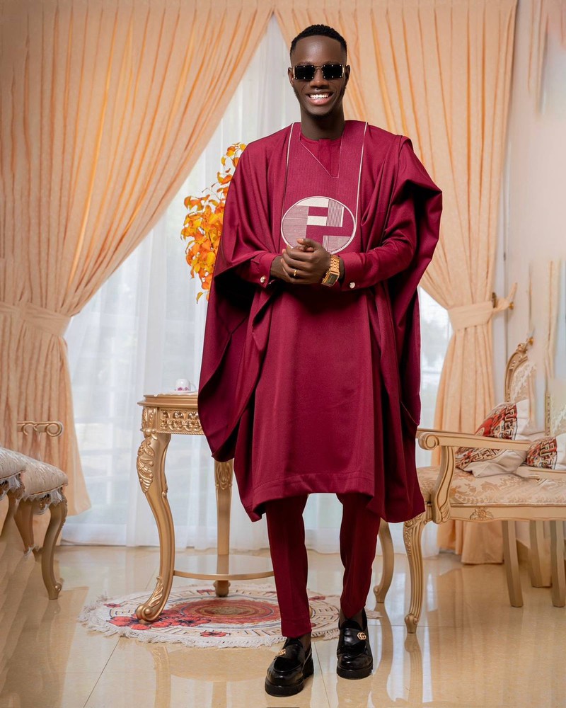ENSEMBLE AGBADA ROUGE