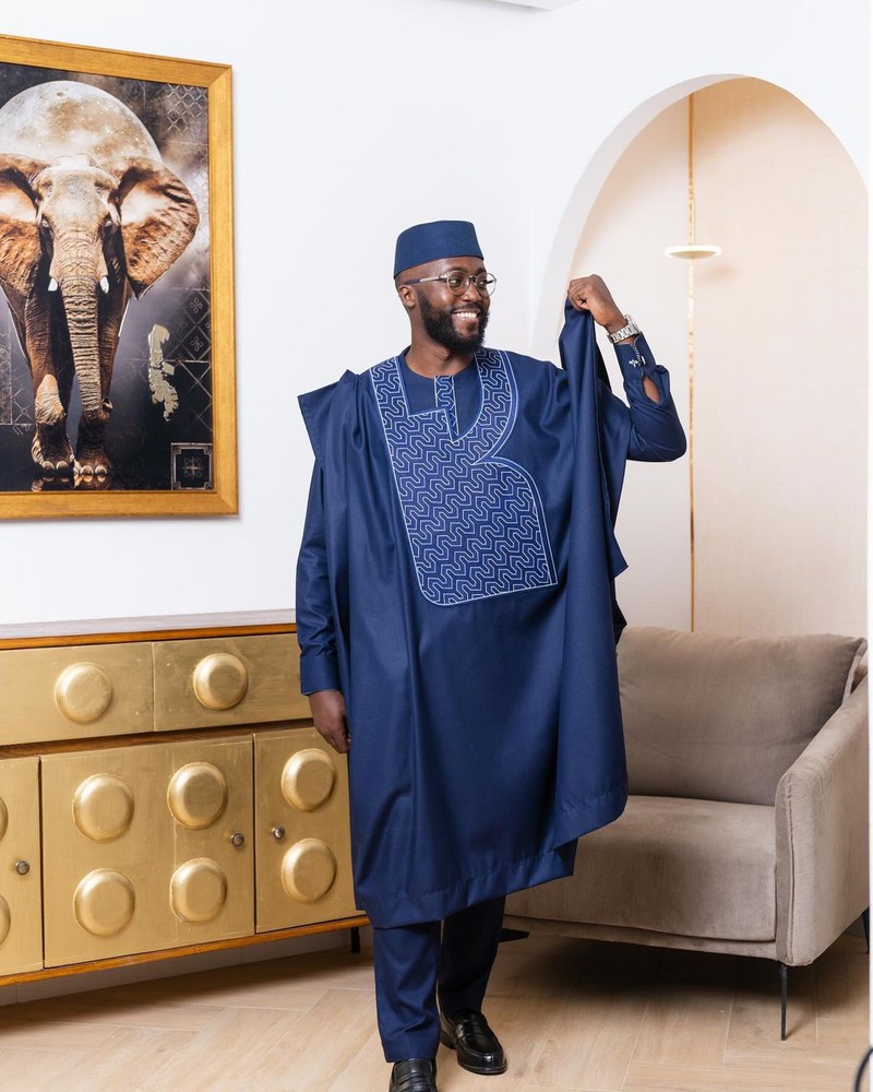 UN ENSEMBLE AGBADA 3 pièces