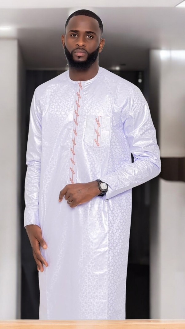 ELHADJ est une tenue en getzner très élégante.